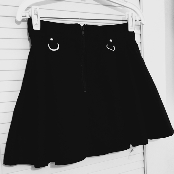 Vintage KILLSTAR Pleated, Back Zip Mini Skirt. - Picture 7 of 14